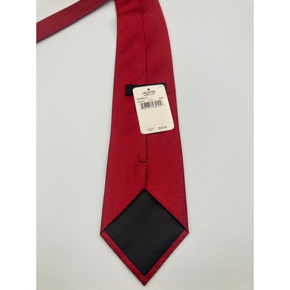 NWT UNLISTED Kenneth‎ Cole Production Red Diamond Pattern Silk Neck Tie - Picture 4 of 6
